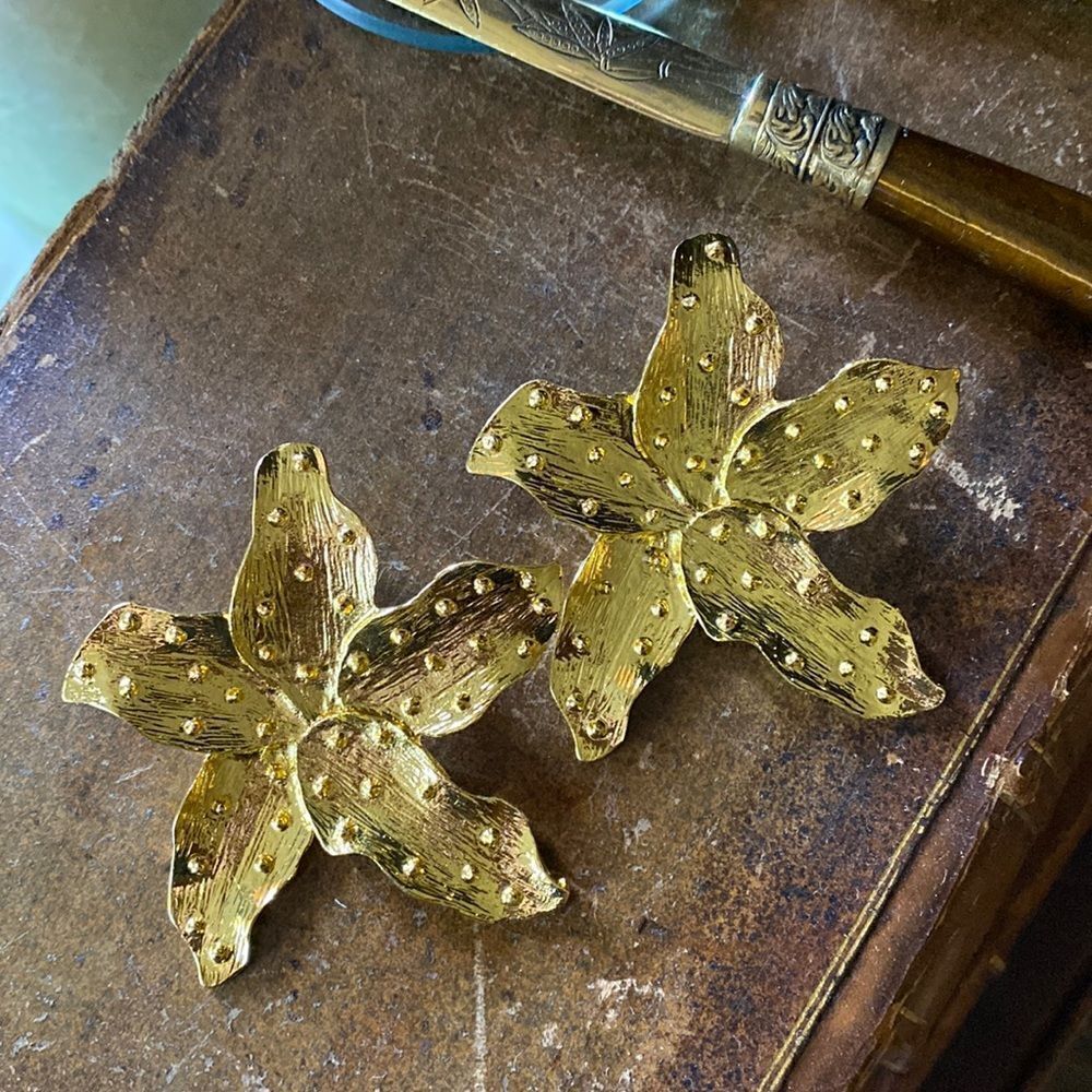 Star earrings  - Picture 2 of 4